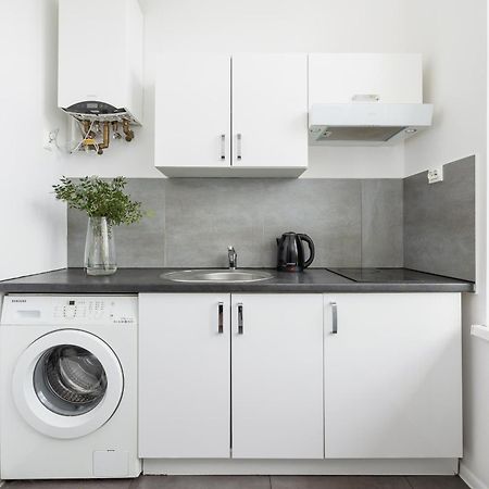 1-Bedroom Apartment With Balcony - Dluga 65 Kraków Eksteriør billede