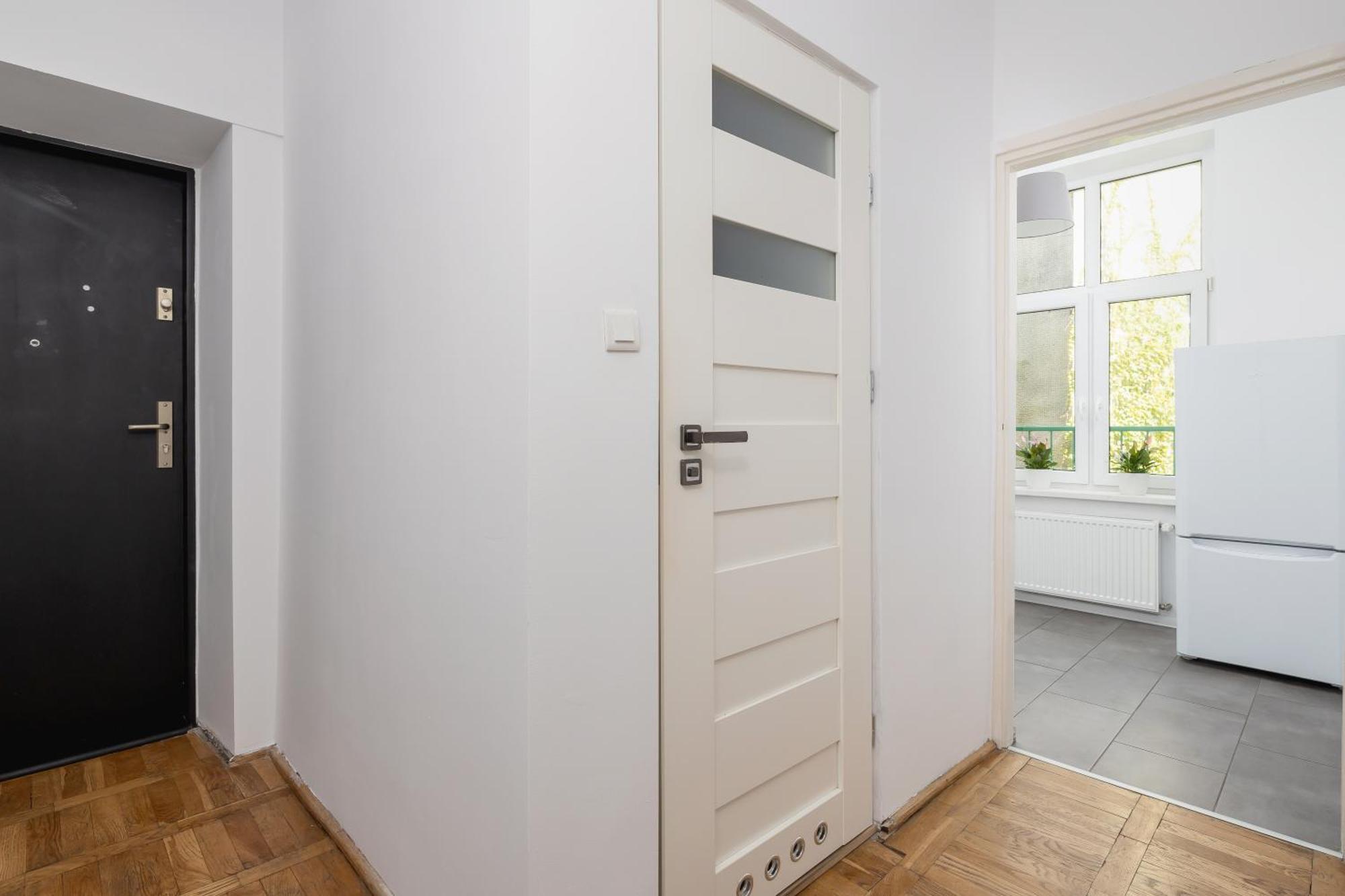 1-Bedroom Apartment With Balcony - Dluga 65 Kraków Eksteriør billede
