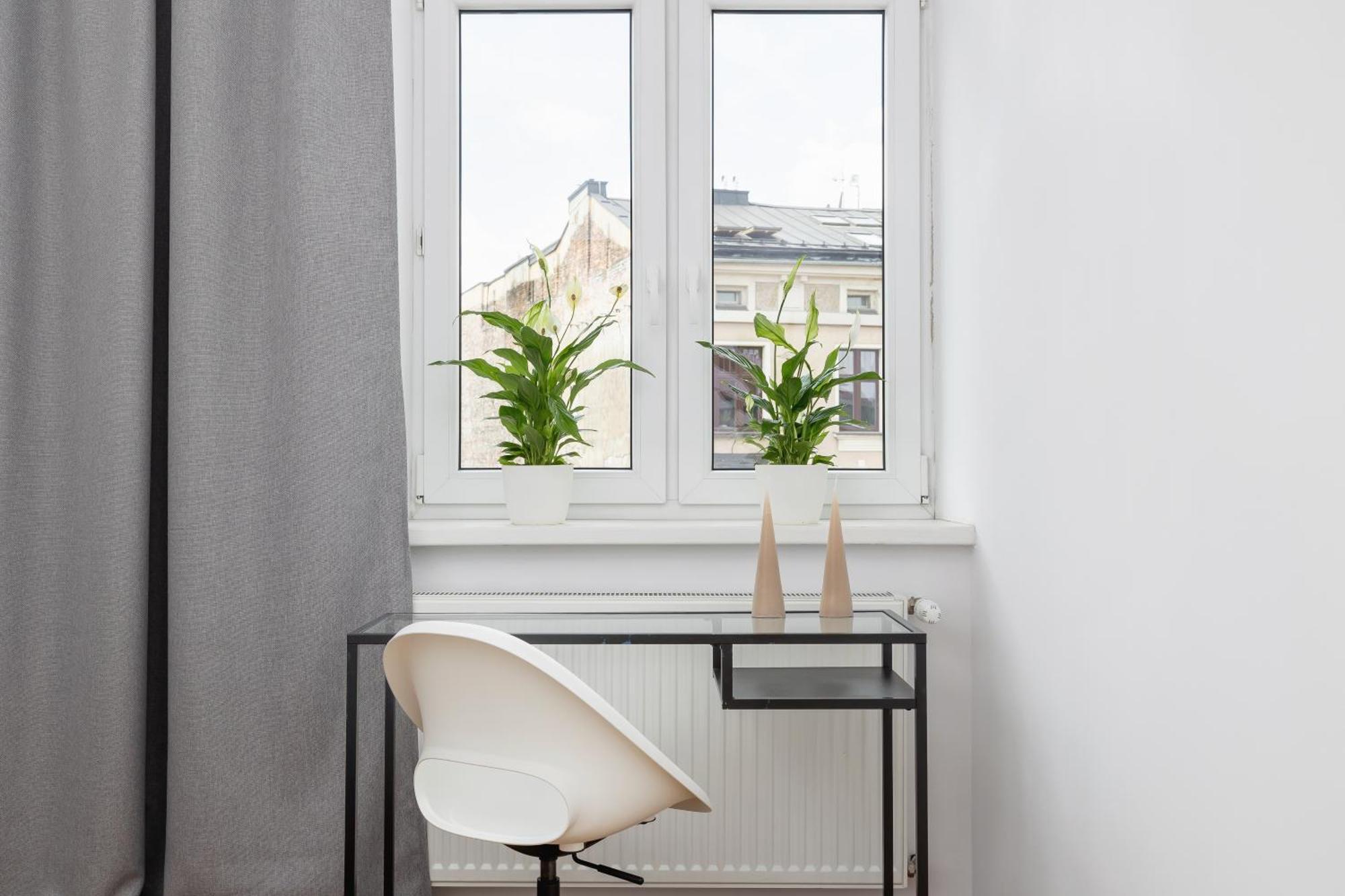 1-Bedroom Apartment With Balcony - Dluga 65 Kraków Eksteriør billede