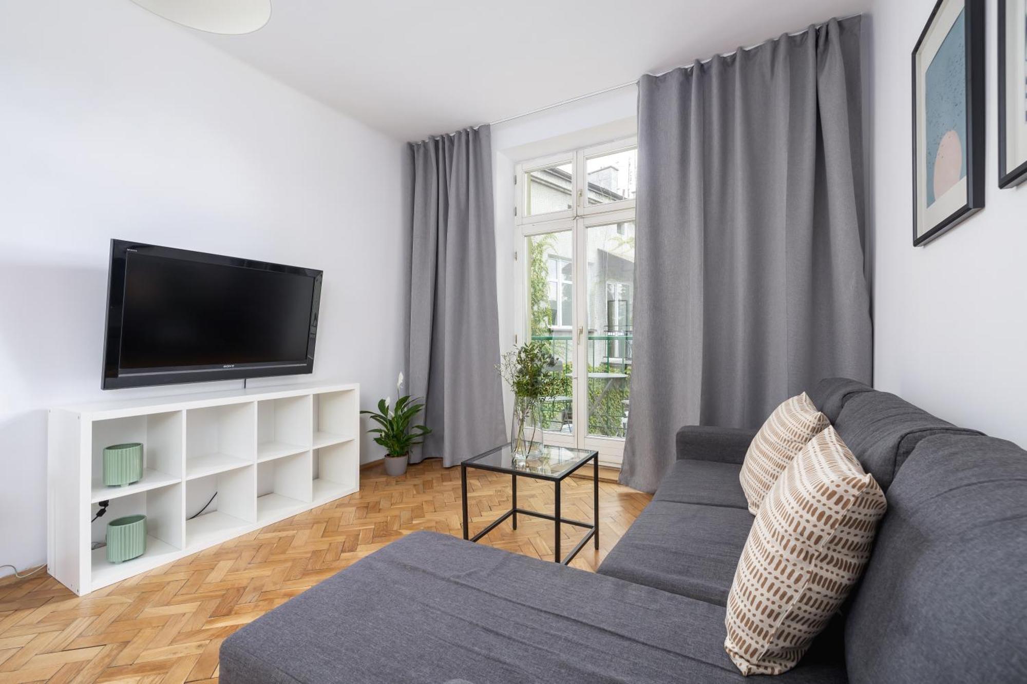 1-Bedroom Apartment With Balcony - Dluga 65 Kraków Eksteriør billede