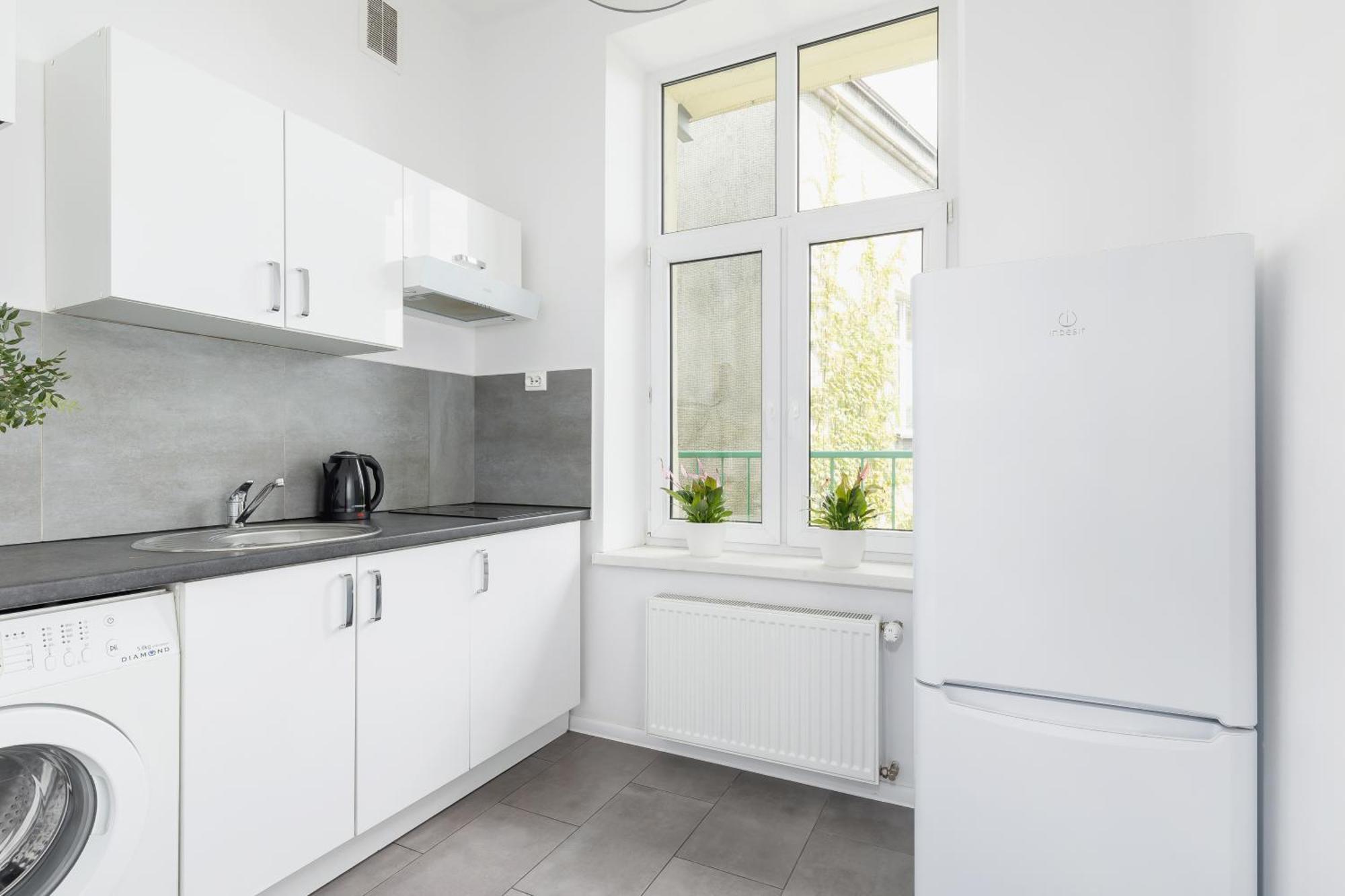 1-Bedroom Apartment With Balcony - Dluga 65 Kraków Eksteriør billede