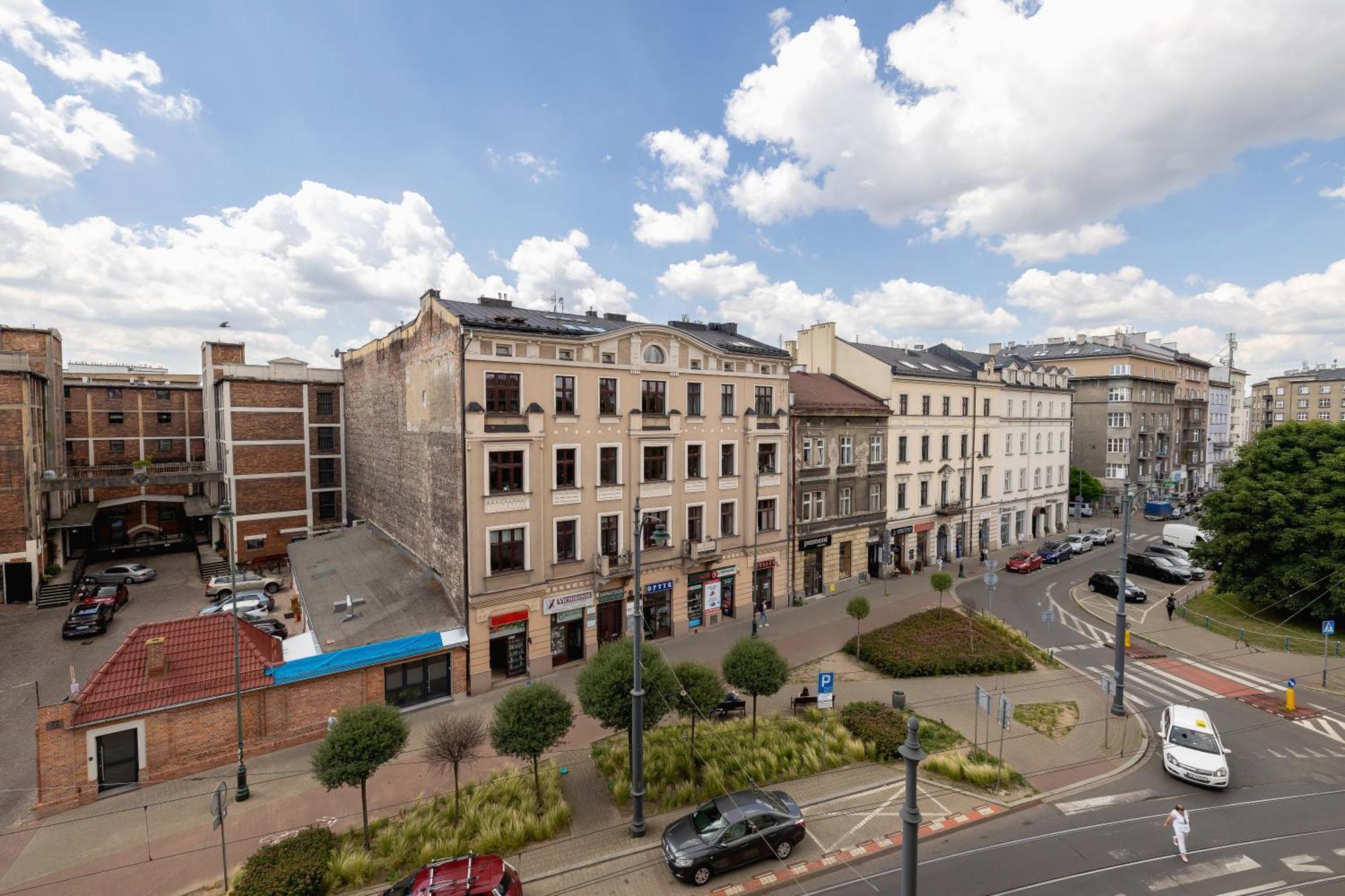 1-Bedroom Apartment With Balcony - Dluga 65 Kraków Eksteriør billede